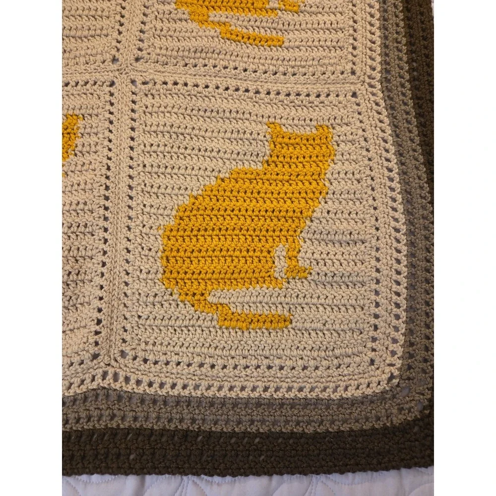 Handmade Sitting Kitty Throw Blanket Afghan Grandmacore Granny Chic